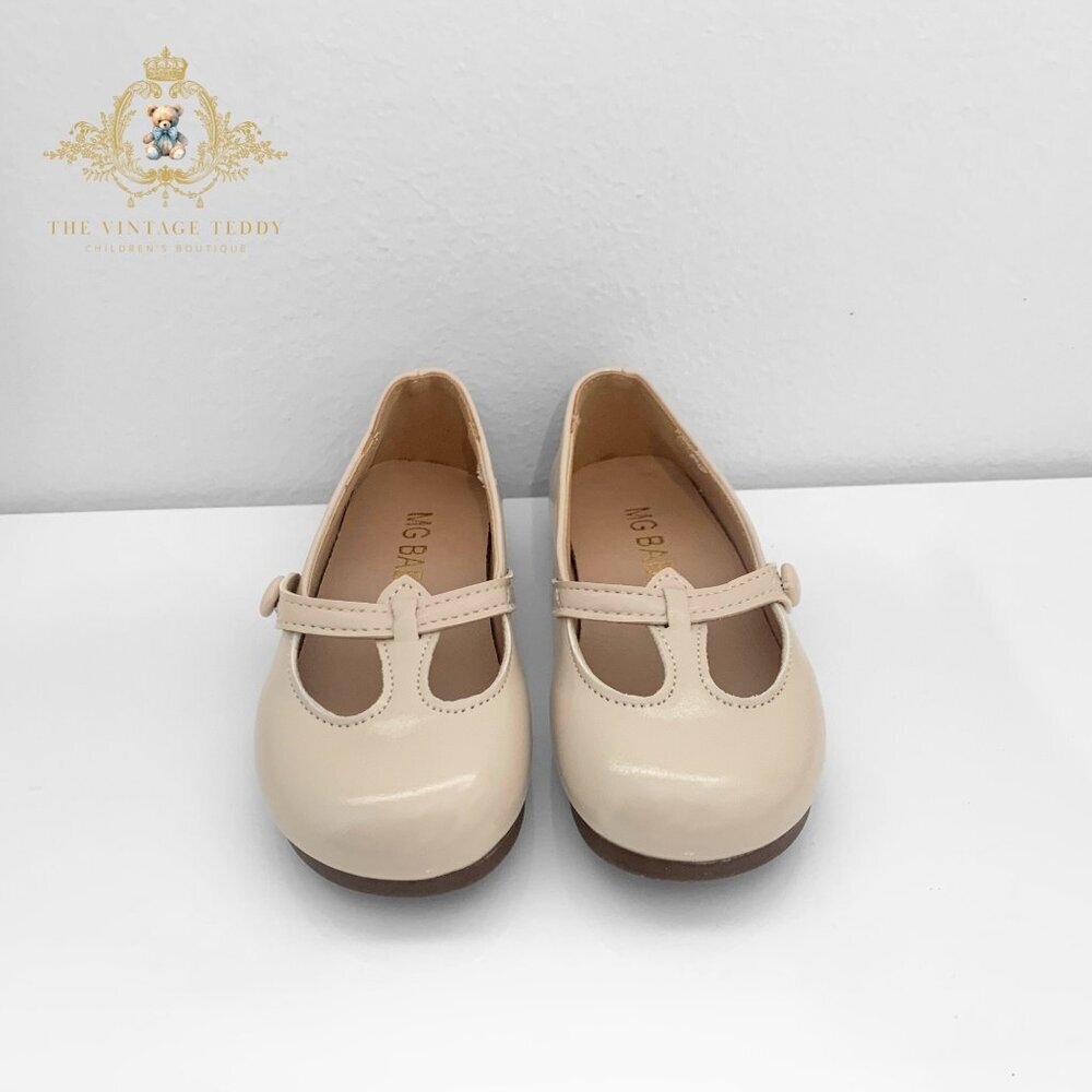 NWT Pretty Girls Mary Jane Flats Vintage Style Cute Children's Shoes Cream 1